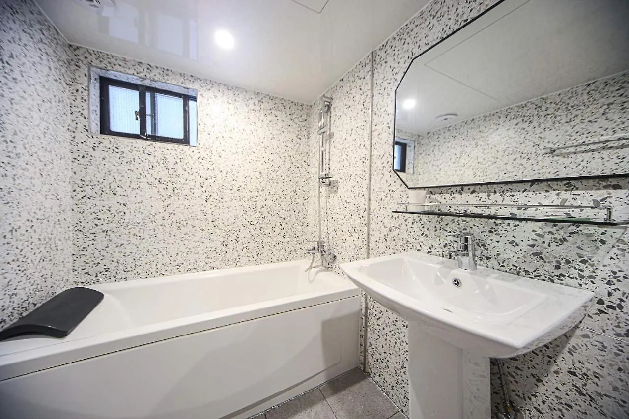 Welkin Hotel Busan 0*,  South Korea